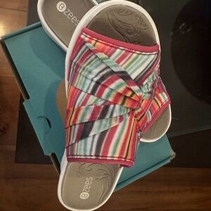 Cloud Nine - Flip Flops (Brand New)